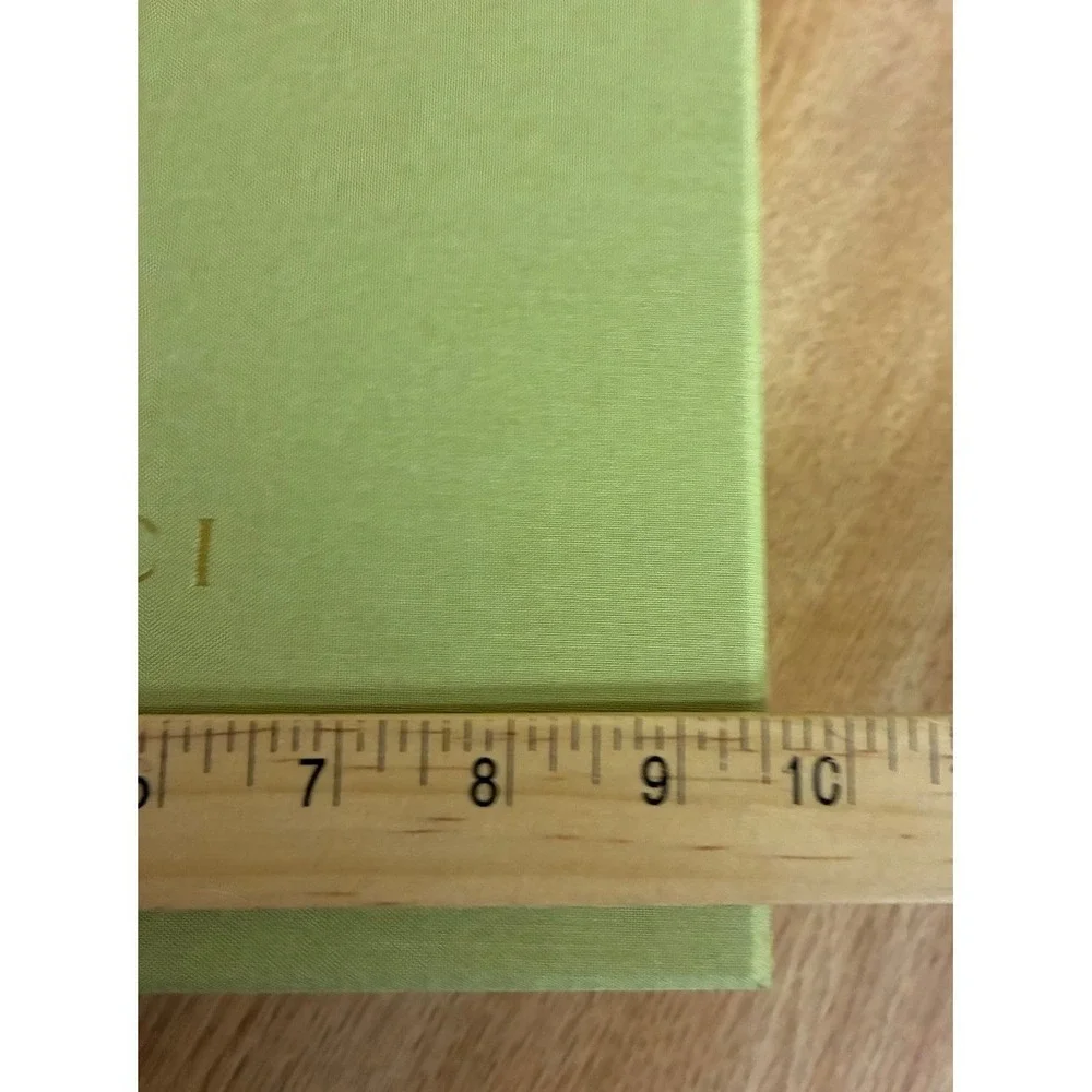 Gucci‎ Gift Box And Dust Bag Green Quilted 9.5x9.5x3